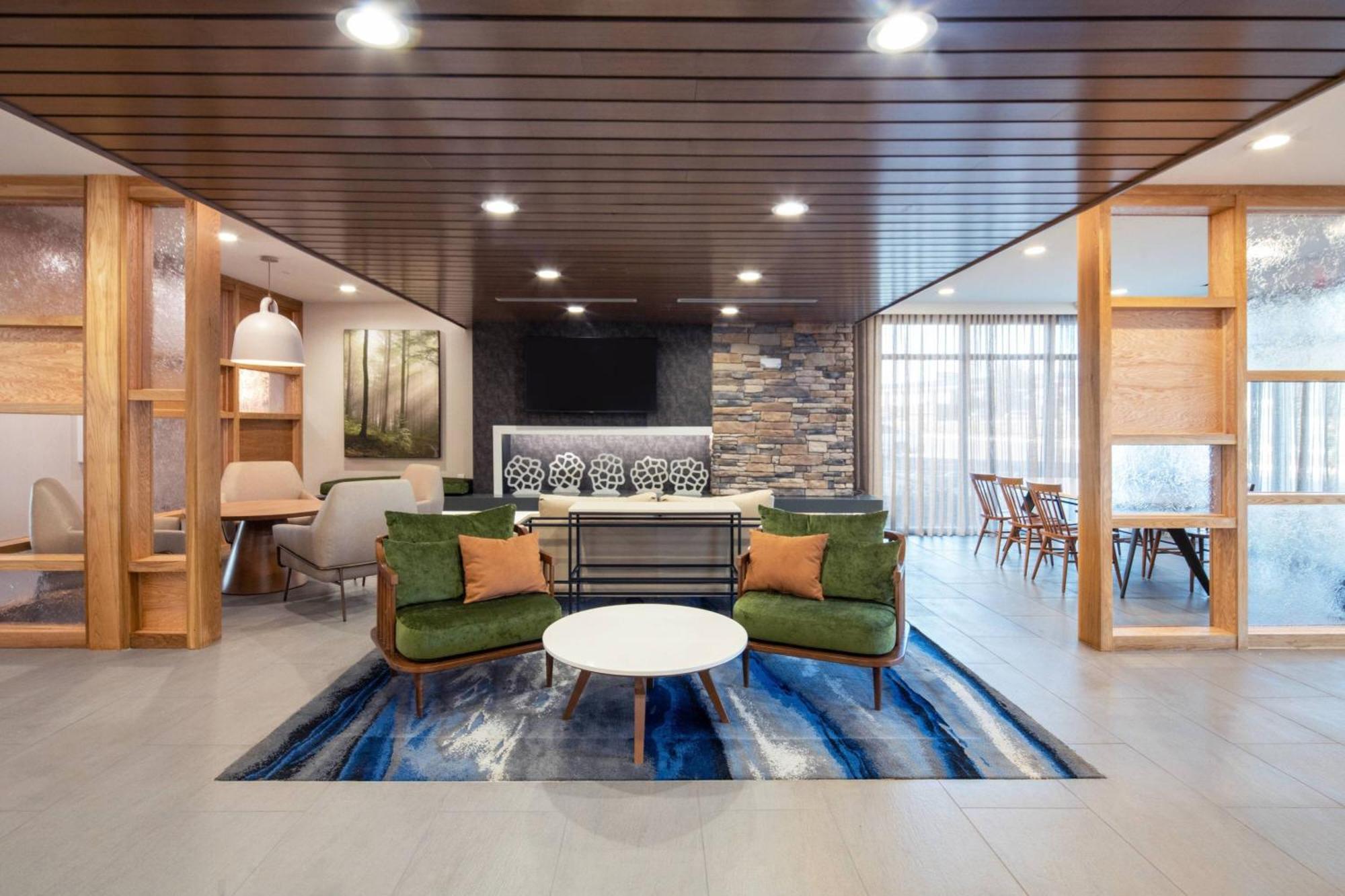 Fairfield By Marriott & Pine Forest Ferry Pass